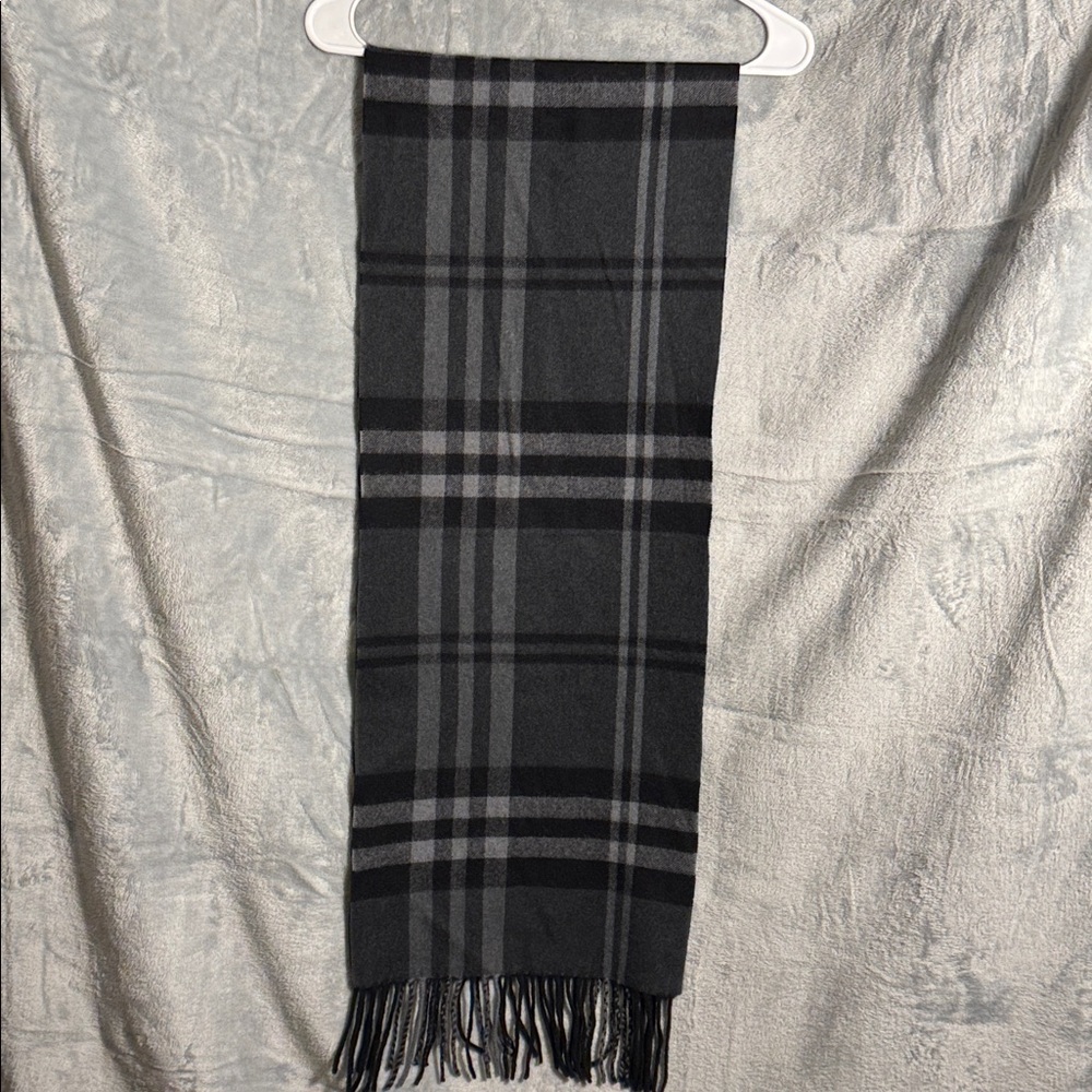 Enzo Mantovani Wool Cashmere Scarf black and gray classic‎ quality